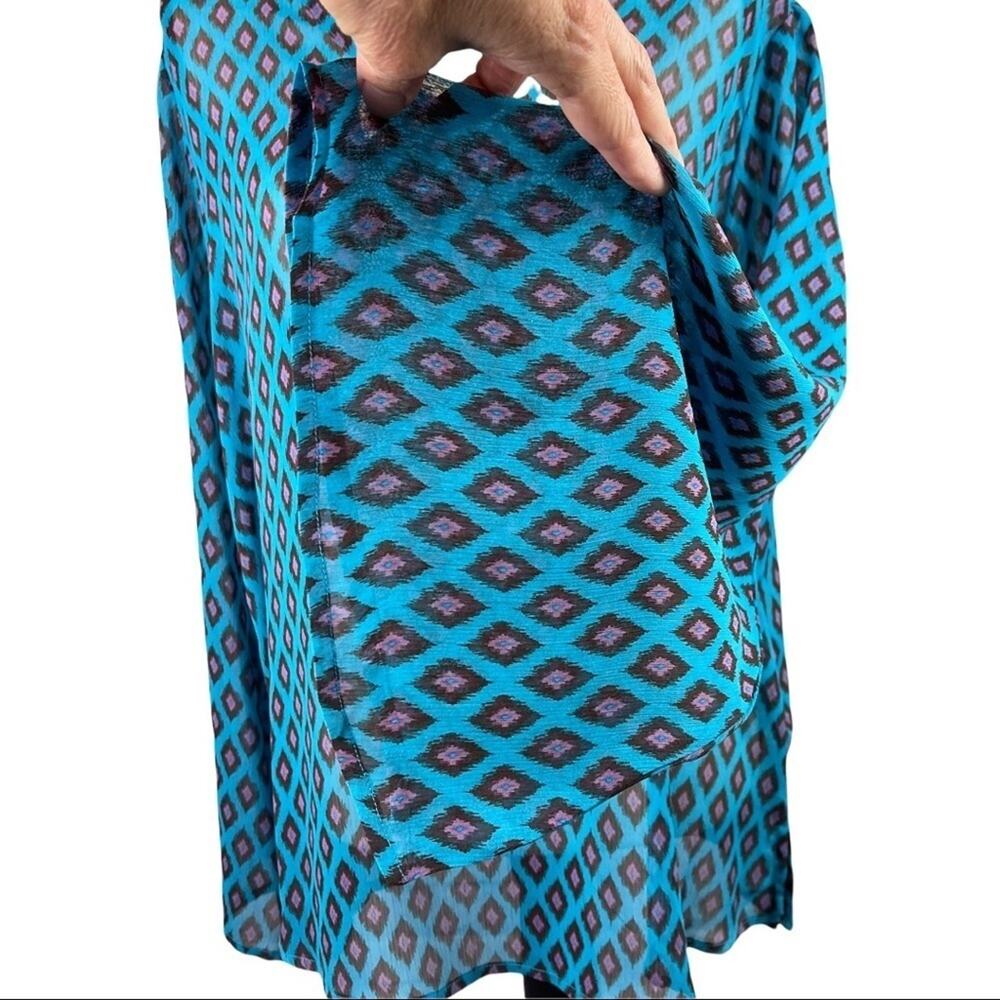 Wrangler Rock 47 Lightweight Semi Sheer Vneck Top Blouse Bell Sleeve Blue Medium - Picture 4 of 7